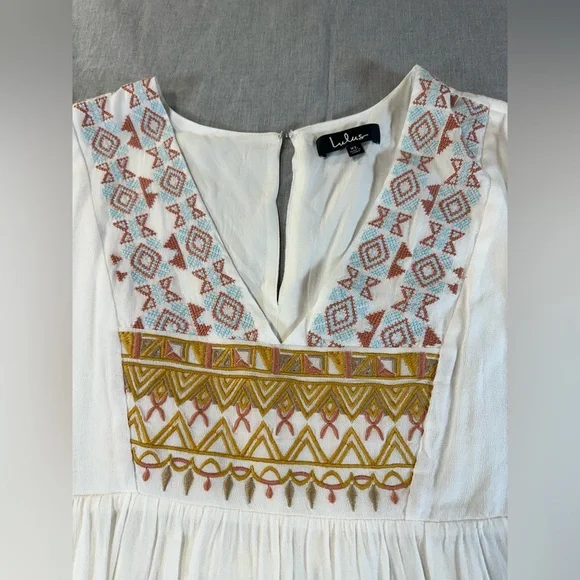 Lulus White Girlhoodcore with Geometric Embroidery NWT! Sz XL flowy low cut - Picture 3 of 10